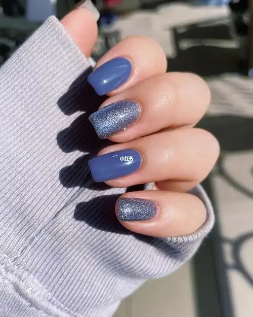 夏日美甲蓝紫色细闪