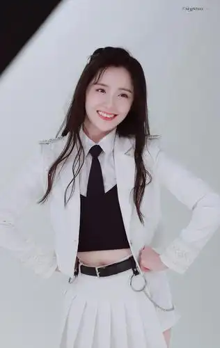 整理王艺瑾出道一周年各站子物料音粉颜粉肚肚粉你想要的这里都有