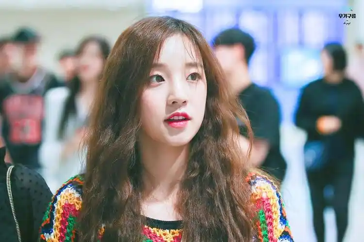 宋雨琦yuqi √ - 堆糖,美图壁纸兴趣社区