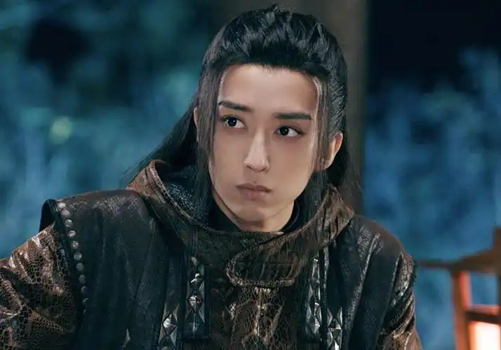 月陨回声 - 许星辰