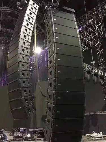 意大利rcf有源线阵音响-舞台灯光设备租赁_舞美音响背景租赁_舞台搭建