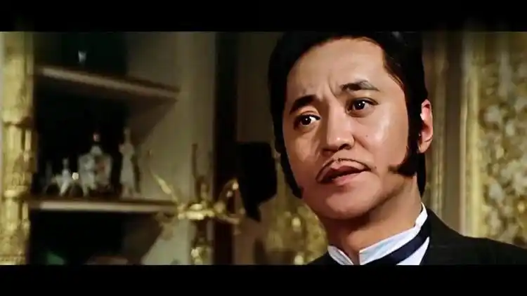 《a计划》中成龙无安全措施下从12米高楼摔下,如今却被遗忘_网易视频