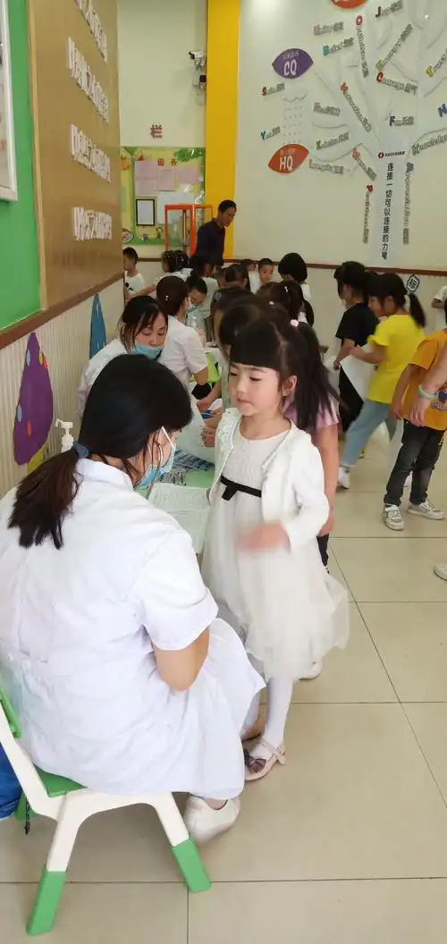 feel幸福我体检,我健康,我快乐～～远憬幼儿园幼儿体检报道