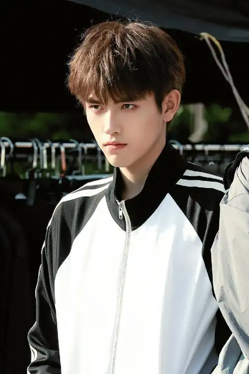 陈飞宇打火机与公主裙##陈飞宇点燃我温暖你