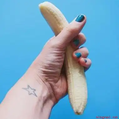 做这种动作的人被称为"手冲人".