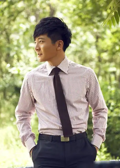 郭京飞和涂松岩在我眼里长得像亲兄弟