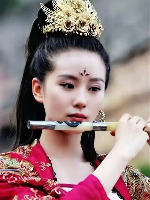 古装刘诗诗红颜弹指老泪眼望前朝