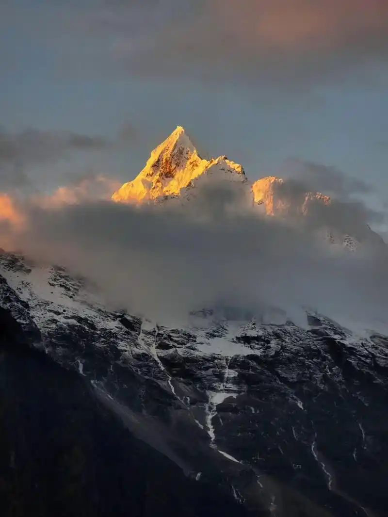 最美的风景在路上|2021旅行途中的9张照片  生活,需要一种态度.