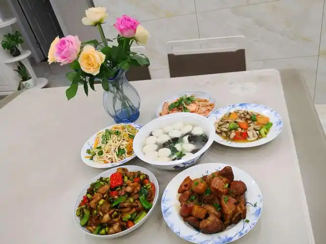 一顿丰富的午餐!