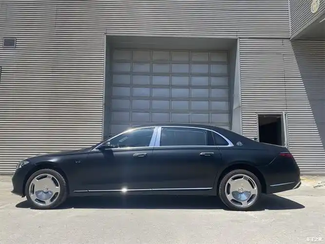 北京普尔曼迈巴赫s680l加长图集 超级豪车百万拿下!