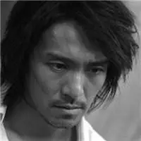 周星驰黑白高清头像_微信头像图片大全