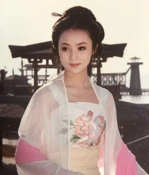 国产古装剧最美的10位女演员排名,刘亦菲仅第9,蒋勤勤第4_小龙女_妲己