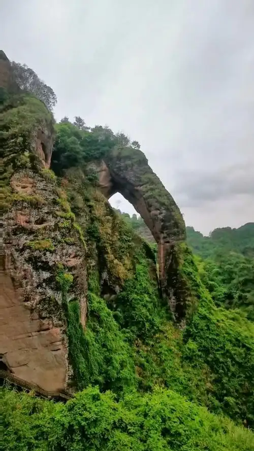 龙虎山———象鼻山