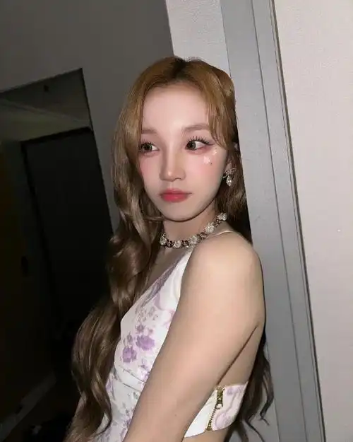 宋雨琦超话明媚火辣又鲜活,霸气大女主既视感!