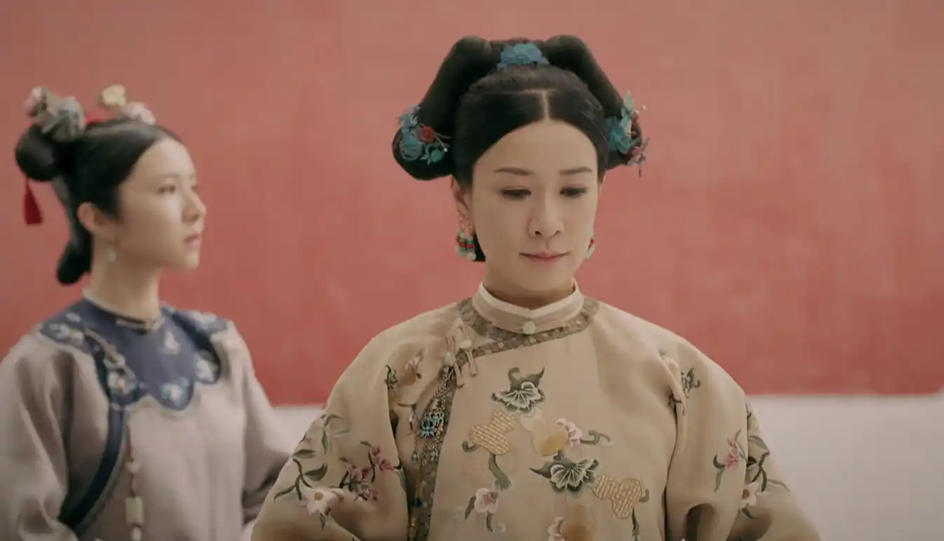 延禧攻略中娴妃有9个装扮:三色茶叶常服最清丽,黑化后更惊艳