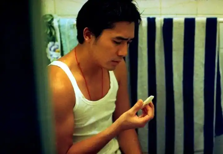 影帝不要哭,你的眼里太多故事|梁朝伟_新浪财经_新浪网