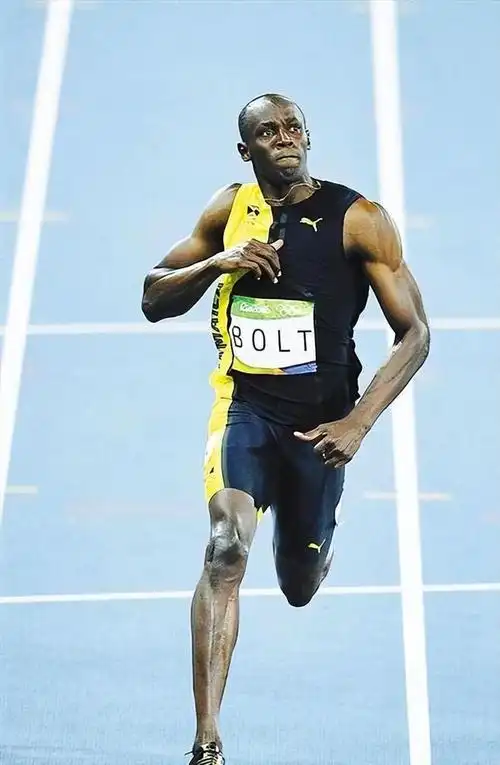 百米飞人博尔特现状:退役7年生3个孩子,每年400万美元领一辈子