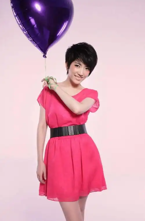 2011年快乐女声全国季军刘忻