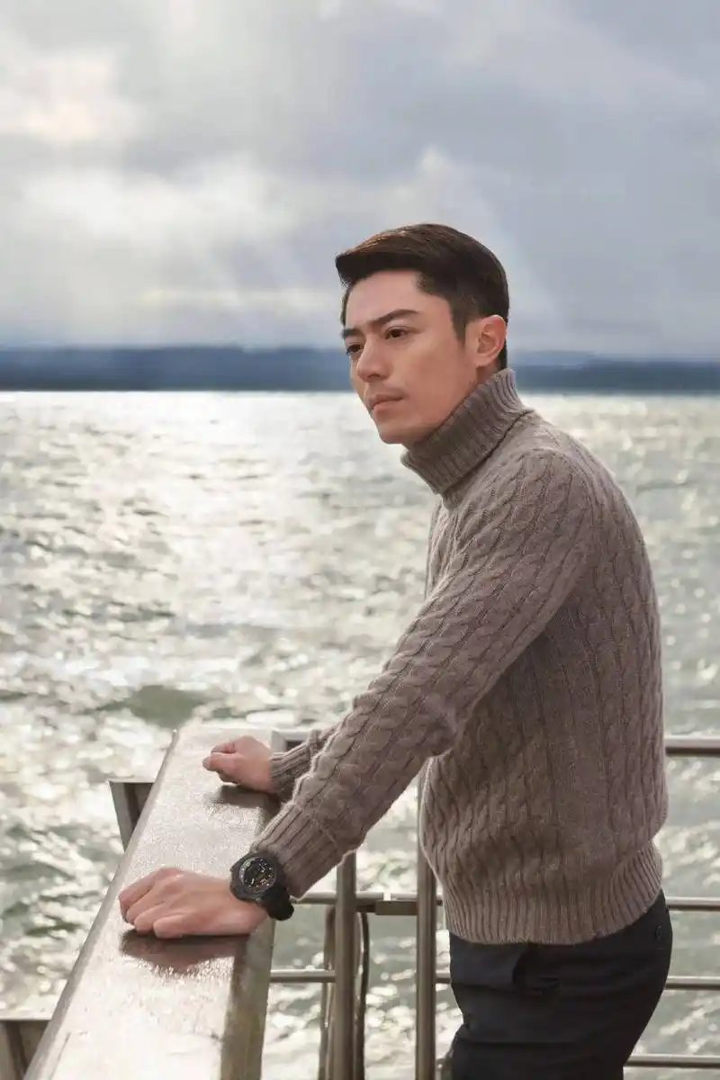 从7200万天价片酬到无戏可拍,霍建华这些年到底经历了什么?