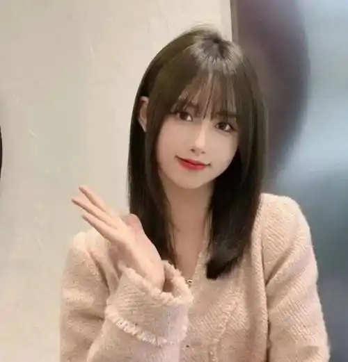 "微性感锁骨发"_中国_发型_人类