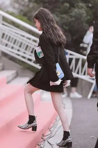 陈意涵人称小陈总,参加创造101的时候因为镜头太少所以被称作佛系小陈