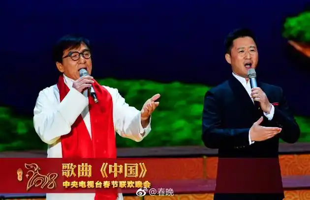 夏雨:他们分别在春晚的舞台上表演过武术,两个人一起唱歌应该是祷一