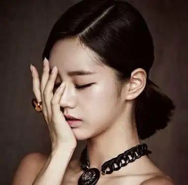 短头发马尾怎么扎好看,扎马尾图片,发型图片