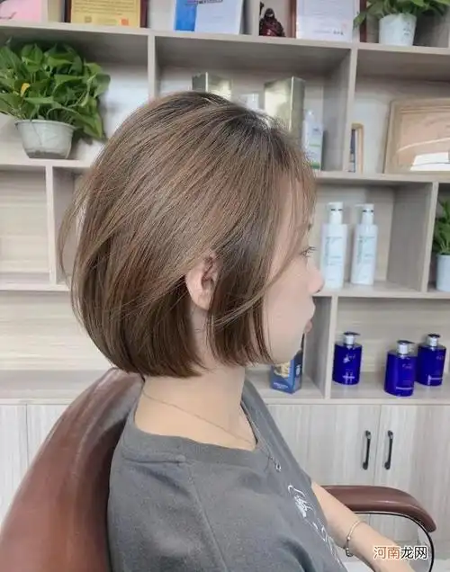 15款最火短发送给大家 今年流行短发发型