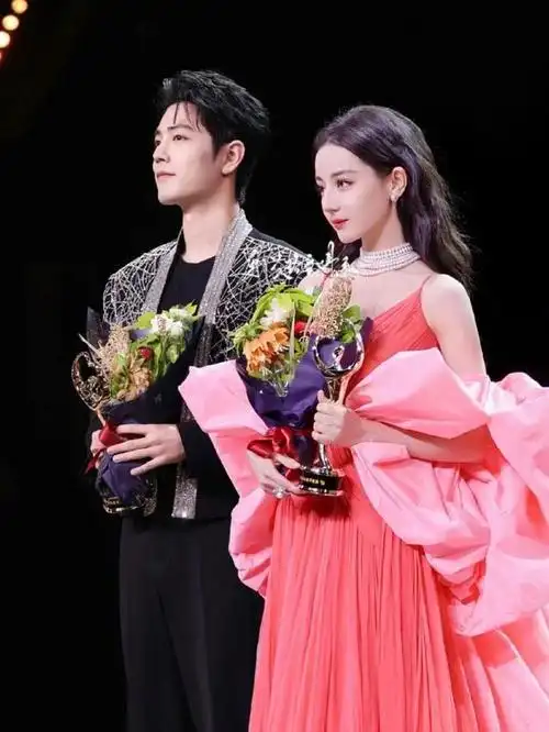 肖战迪丽热巴又上热搜了这到底是捆绑抬咖还是真的民心所向