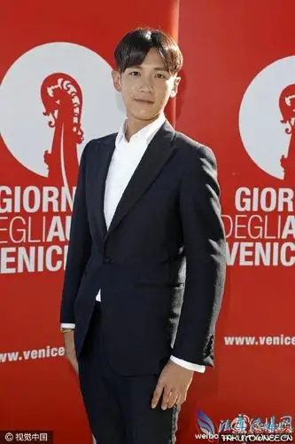 柯震东吸毒导致皮肤变差柯震东素颜照太辣眼了