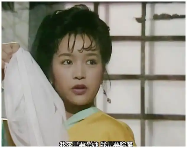 30年前的港剧《日月神剑》,虽然特效技术渣,美女却都是高颜值