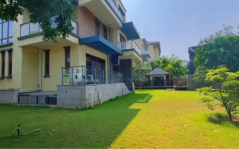 海口市稀缺独栋别墅,推窗看海,500平米大院子,太舒服了