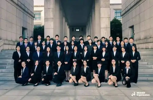 先放一张正装大合照以示诚(专