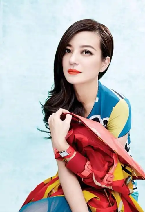 首都医院赵薇简介 赵薇 个人简介 - 网络编辑之家