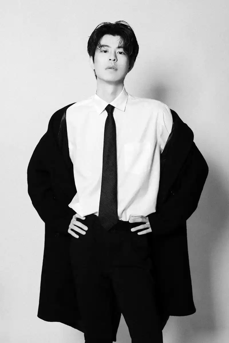 可你会哦嗯调吗#西装杀 #黑白系 #185大帅哥 #crus - 抖音