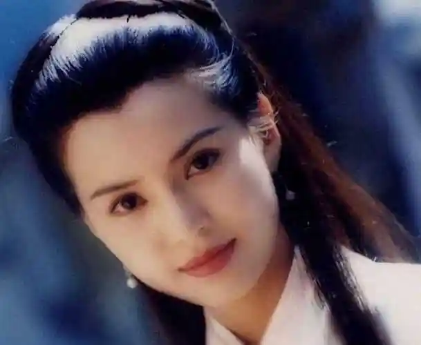 最美小龙女遭弃:还债后单身,55岁仍憧憬爱情_李若彤_故事_经历