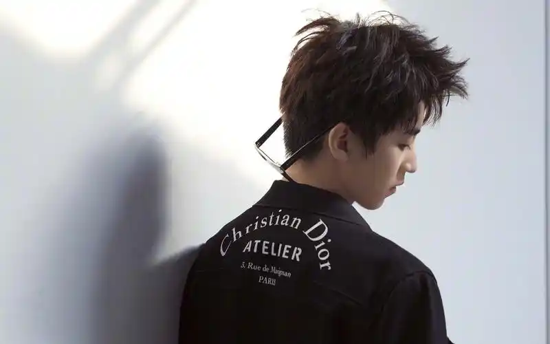 tfboys王俊凯大片写真高清桌面壁纸