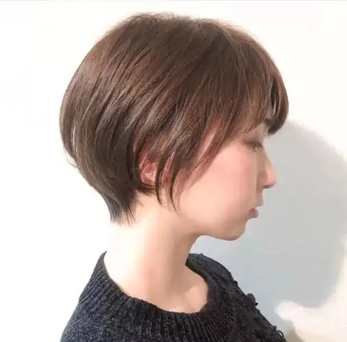 不烫不染想时髦?剪这款!_短发