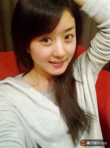 赵丽颖出道9年从路人甲到收视女王一路越走越美