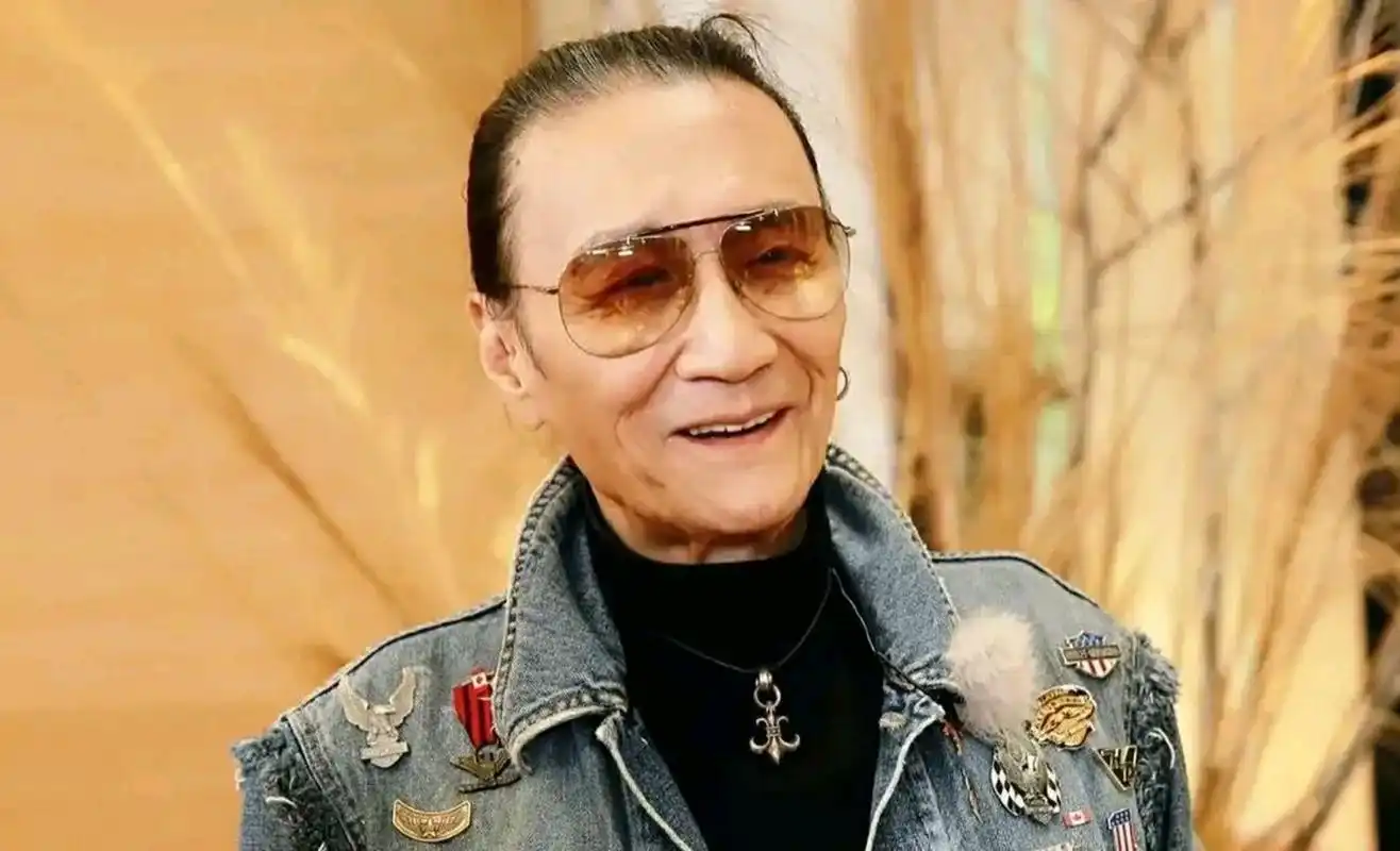 谢贤一生有过五个前妻和女友,但最受争议的是张柏芝和王菲谁会成为