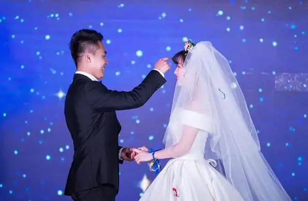 67,《你微笑时好美》——谢霆锋68,《谈心》——游鸿明/蔡淳佳69