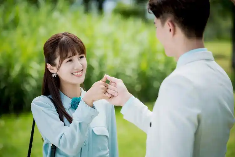 第五集高清剧照给你心动暴击!生哥@朱一龙 英雄救美,上演霸道强吻