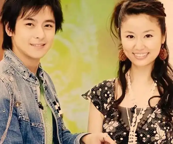 昔日恋人林心如祝林志颖早日康复,称看到车祸消息很难过|娱乐圈