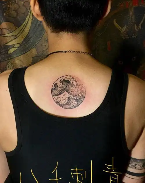 纹身图片_背部纹身图案
