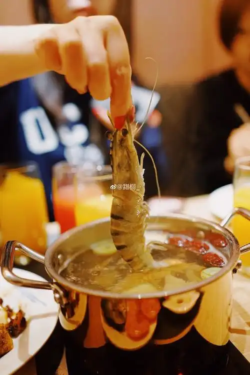 送一张万象汇店自助午餐免单券真的,咱们大扬州的品牌真厉害!