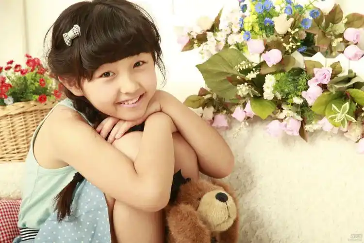 甜美童星张子枫可爱萌高清图片19p