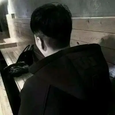 黑白帅哥头像伤感背影2020最新 聚散总是无常人生别来无恙,男生头像