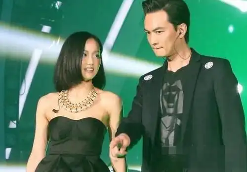 黄龄男朋友是谁叫什么名字 老公是李泉还是常石磊结婚了吗-风君歌曲