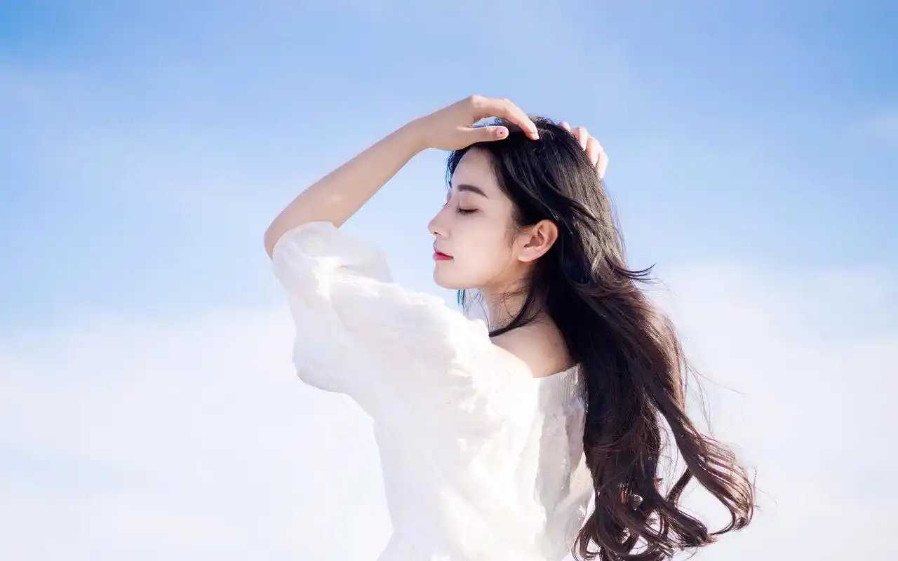 7) 2017-07-05 15:14:37壁纸尺寸是: 图片来自用户"kt斯文女生"投稿