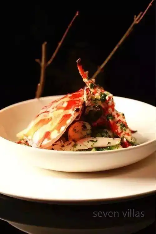 解香楼 长按下方二维码,点击识别图中二维码,可添加关注每天更新菜品